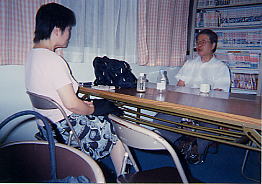 2005.9.18―木村先生と、トカネットサポート責任者の小林。写真。