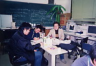 2004.11.28―トカネットの学生サポーターの事例検討と学習会。写真2。